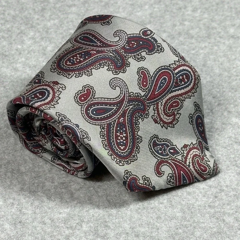 Valeriano Collection Silk Tie Gray Red Blue Paisley USA Vintage 56x3.5in